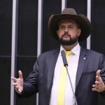 Zé Trovão ameaça Alexandre de Moraes em discurso na Câmara