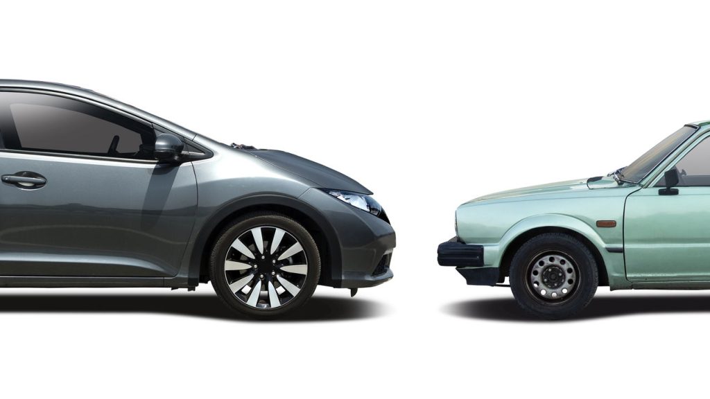 carro-velho-e-carro-novo_1729972945781