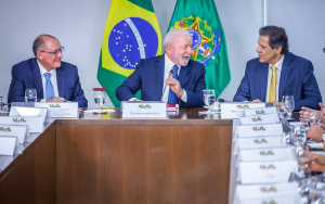 saiba quem são os favoritos para substituir Lula em 2026,