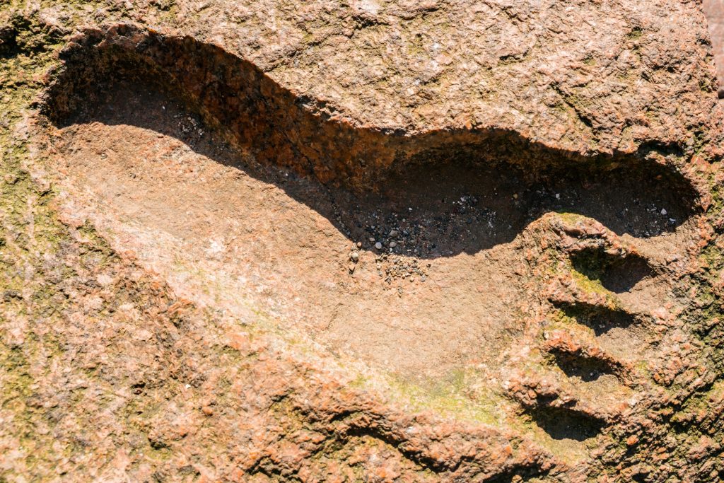 ‘Pé-grande’ romano: o mistério dos sapatos gigantes