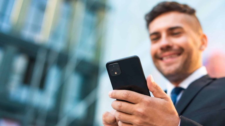 5 celulares que entregam ‘jeito’ de iPhone, mas por muito