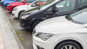 8 carros usados para comprar pelo valor do iPhone 17