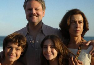 “Ainda Estou Aqui” é eleito o melhor filme do ano