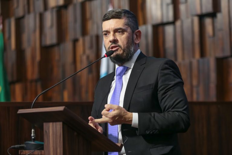 Alerj aprova PEC de Bacellar que endurece regras penais no