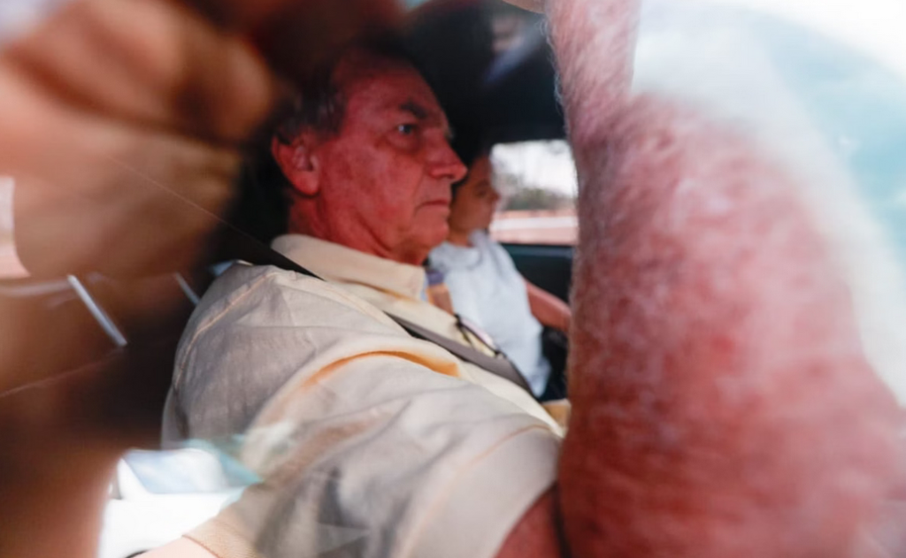 Aliados querem usar câncer de Bolsonaro para emplacar anistia: 'janela