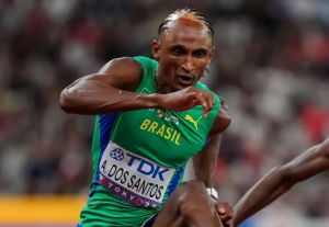 Alison dos Santos conquista a prata nos 400m com barreiras