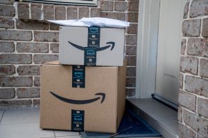 Amazon lança agente de IA para automatizar tarefas de vendedores