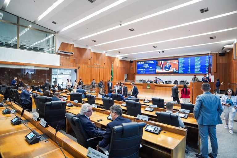 Assembleia aprova MP que amplia serviços prestados por órgãos estaduais