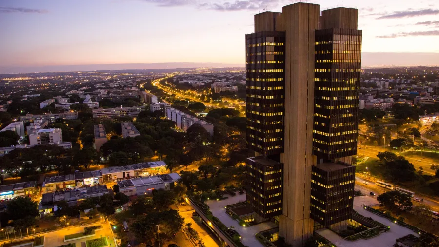 Ata do Copom: BC prevê juros elevados por 'período prolongado'