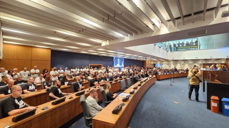 Audiência sobre Polícia Civil lota plenário da Alerj