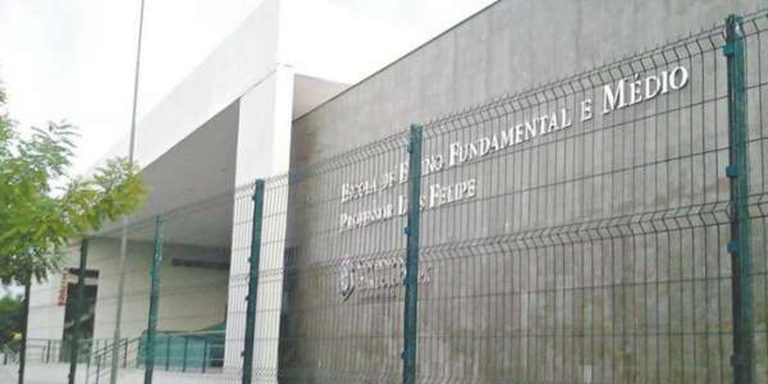 Autoridades lamentam ataque que deixou dois mortos em escola no