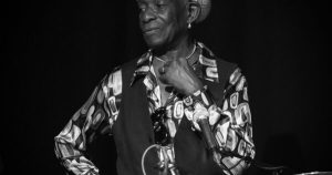 Baterista Tony Allen recordado com exposição e concerto no Museu