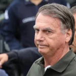 Bolsonaro apresenta melhora parcial após internação por mal-estar, diz boletim
