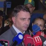 Bolsonaro ficou dez segundos sem respirar e vomitou com força,