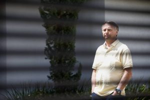 Bolsonaro prepara pedido para cumprir pena em prisão domiciliar, caso