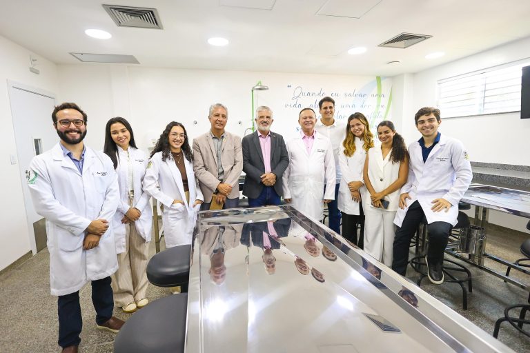 Brandão inaugura complexo educacional do Centro de Ciências da Saúde