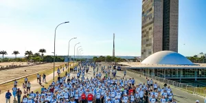 "Brasil será soberano pela educação", diz Lula na corrida MEC