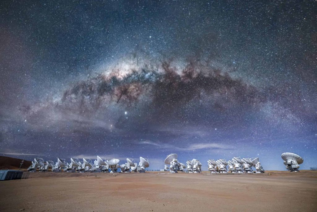 Brasileiros ‘mergulham’ em buracos negros com um dos telescópios mais