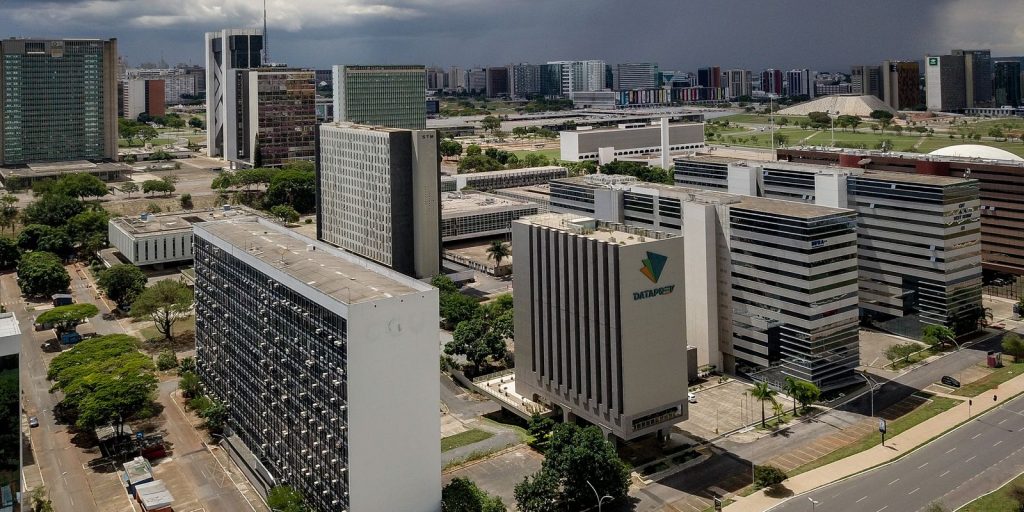 CGU abre 40 processos sobre descontos ilegais em pensões do