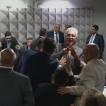 CPI do INSS quase termina em briga entre deputados durante