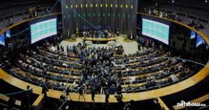 Câmara aprova urgência da anistia que pode beneficiar Bolsonaro por