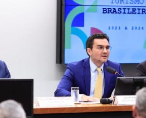 Celso Sabino anuncia saída do Ministério do Turismo após pressão