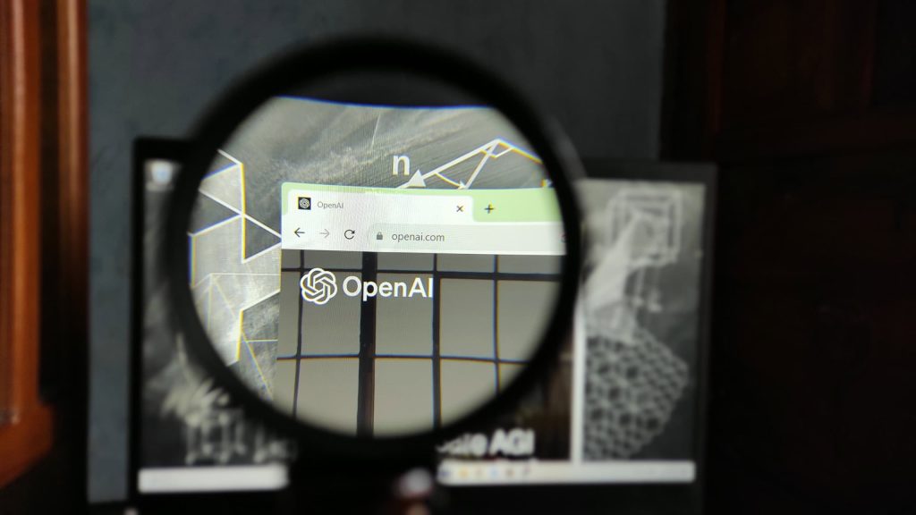 ChatGPT cria imagens de abuso infantil e OpenAI responde