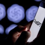 ChatGPT ganhará versão especial para adolescentes e poderá acionar polícia