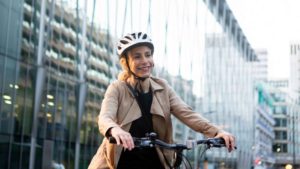 Ciclistas também recebem multa? Veja o que diz o Detran
