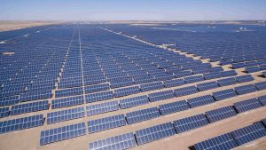 Como Trump está “ajudando” a China dominar a energia limpa