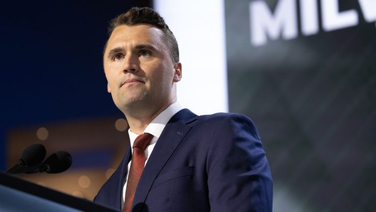 Como redes sociais moderam (ou não) vídeos do assassinato de