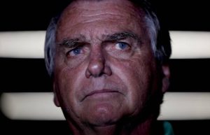 Datafolha: maioria dos brasileiros é contra a anistia a Bolsonaro,