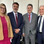Deputado Vitor Júnior cobra ANS em meio à crise da