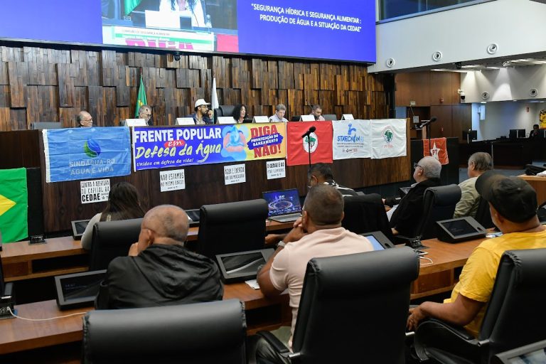 Deputados pedem quebra de sigilo em licitação da Cedae avaliada