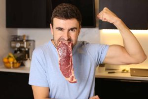 Dieta carnívora: quais os riscos de comer apenas carne, ovos