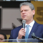 Economista é demitido da estatal CDHU após gritar "sem anistia"