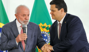 Em encontro com Alcolumbre, Lula critica articulação por anistia e