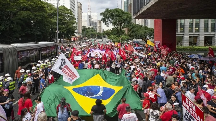 Esquerda organiza atos em 18 capitais neste 7 de setembro