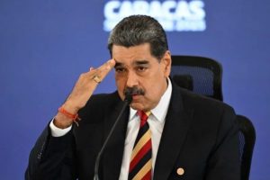 Estados Unidos mantém mísseis apontados para a Venezuela