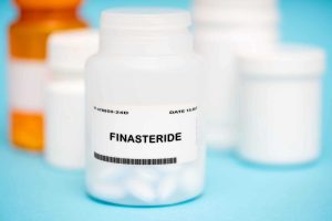 Estudo liga medicamento para calvície a maior risco de depressão