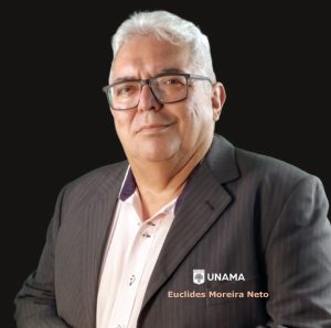 Euclides Moreira Neto lança obras na Feira do Livro