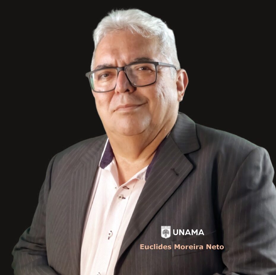 Euclides Moreira Neto lança obras na Feira do Livro