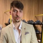 Filho "04" bajula EUA e fascista defensor da escravidão