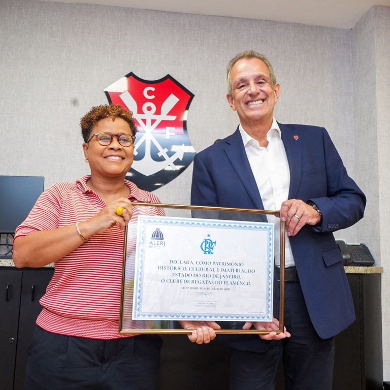 Flamengo recebe título de patrimônio cultural do Rio