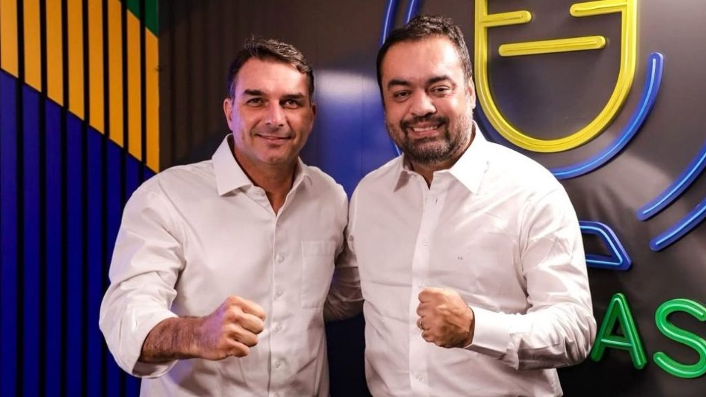 Flávio Bolsonaro lidera corrida ao Senado; Castro e Benedita brigam