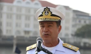 Fux vota pela absolvição de ex-comandante da Marinha Almir Garnier