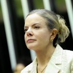 Gleisi critica ameaça militar dos EUA e defende cassação de