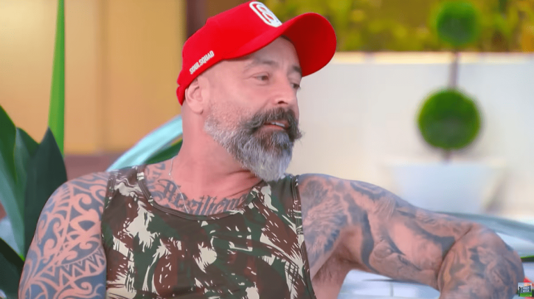 Humorista do SBT é condenado por estupro de vulnerável; ele