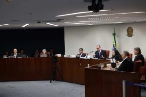 Julgamento de Bolsonaro no STF continua nesta quarta (03); veja