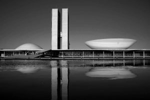 Lula ameaça rever cargos federais de aliados que apoiarem anistia